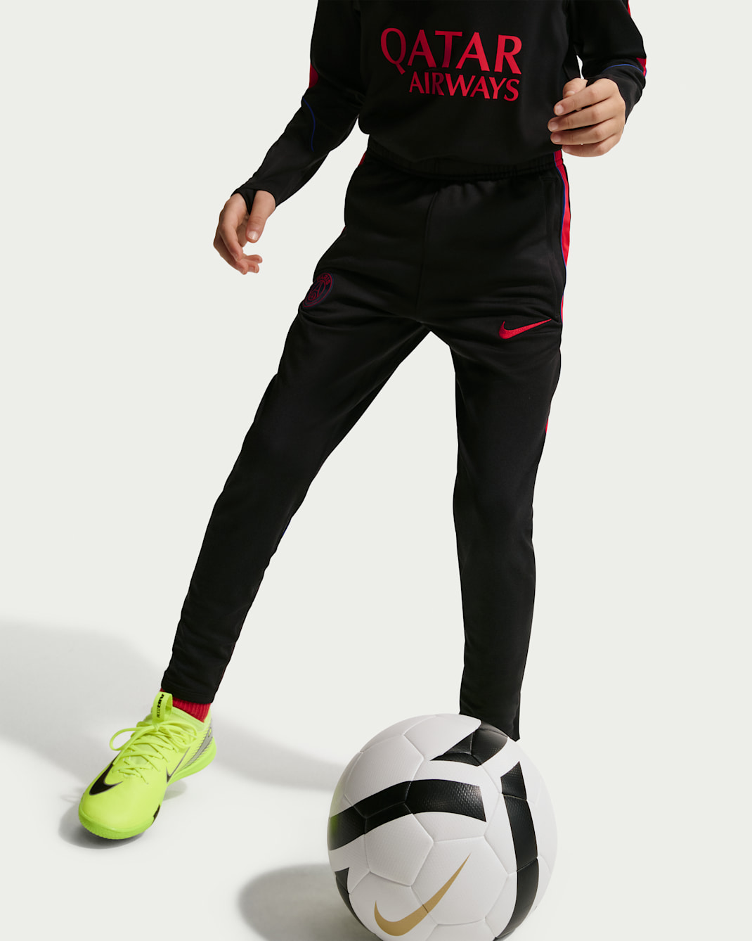 Paris Saint-Germain Strike Big Kids' Nike Dri-FIT Soccer Knit Pants