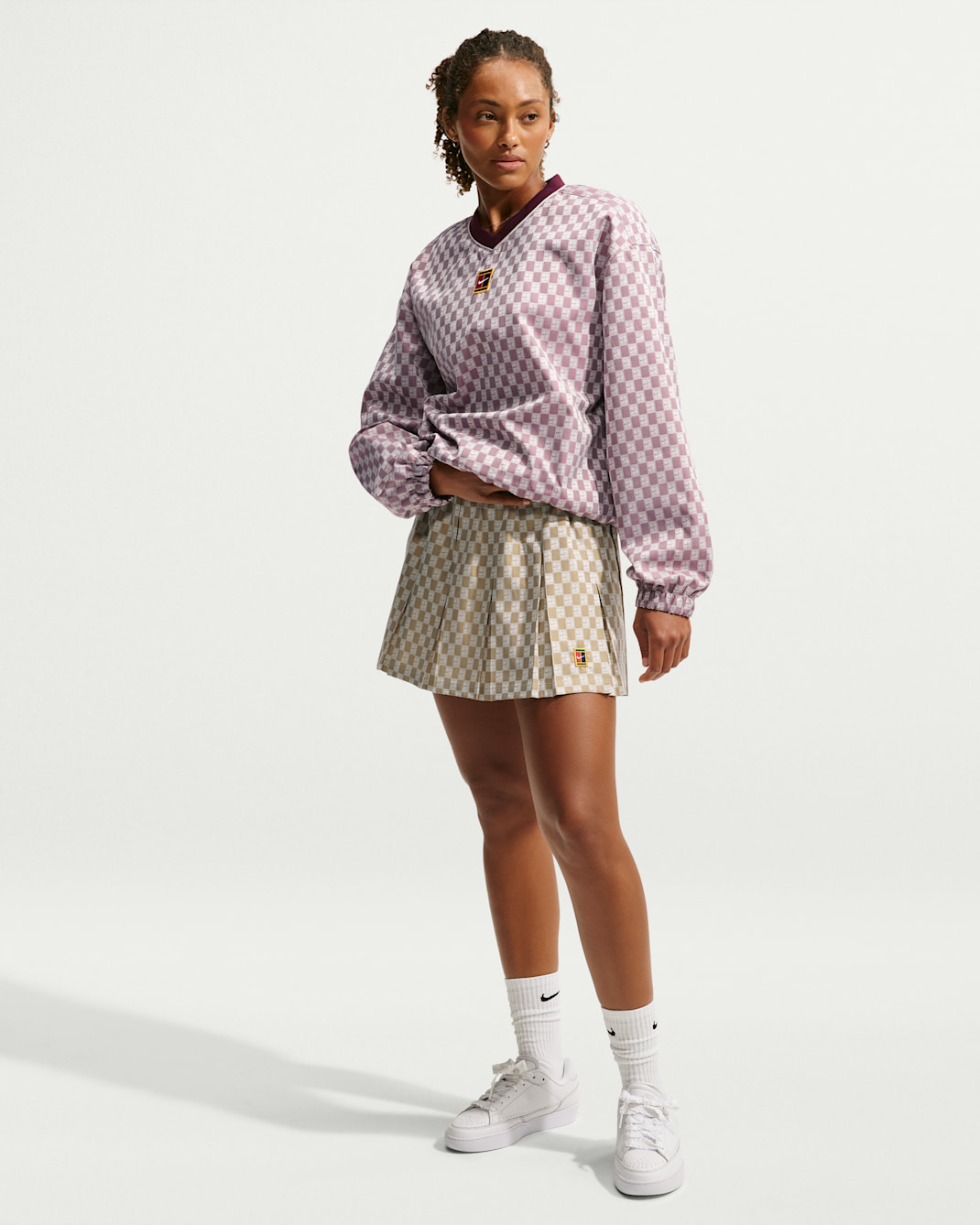 Falda de tenis de tiro alto para mujer NikeCourt Court Collection - Beige paracaídas