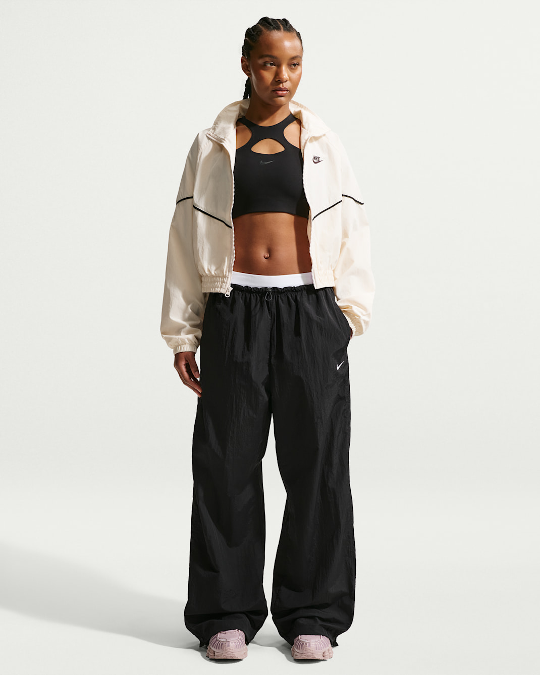 Nike Sportswear Women's Loose High-Waisted Parachute Trousers - Black/Black/Chalk/White
