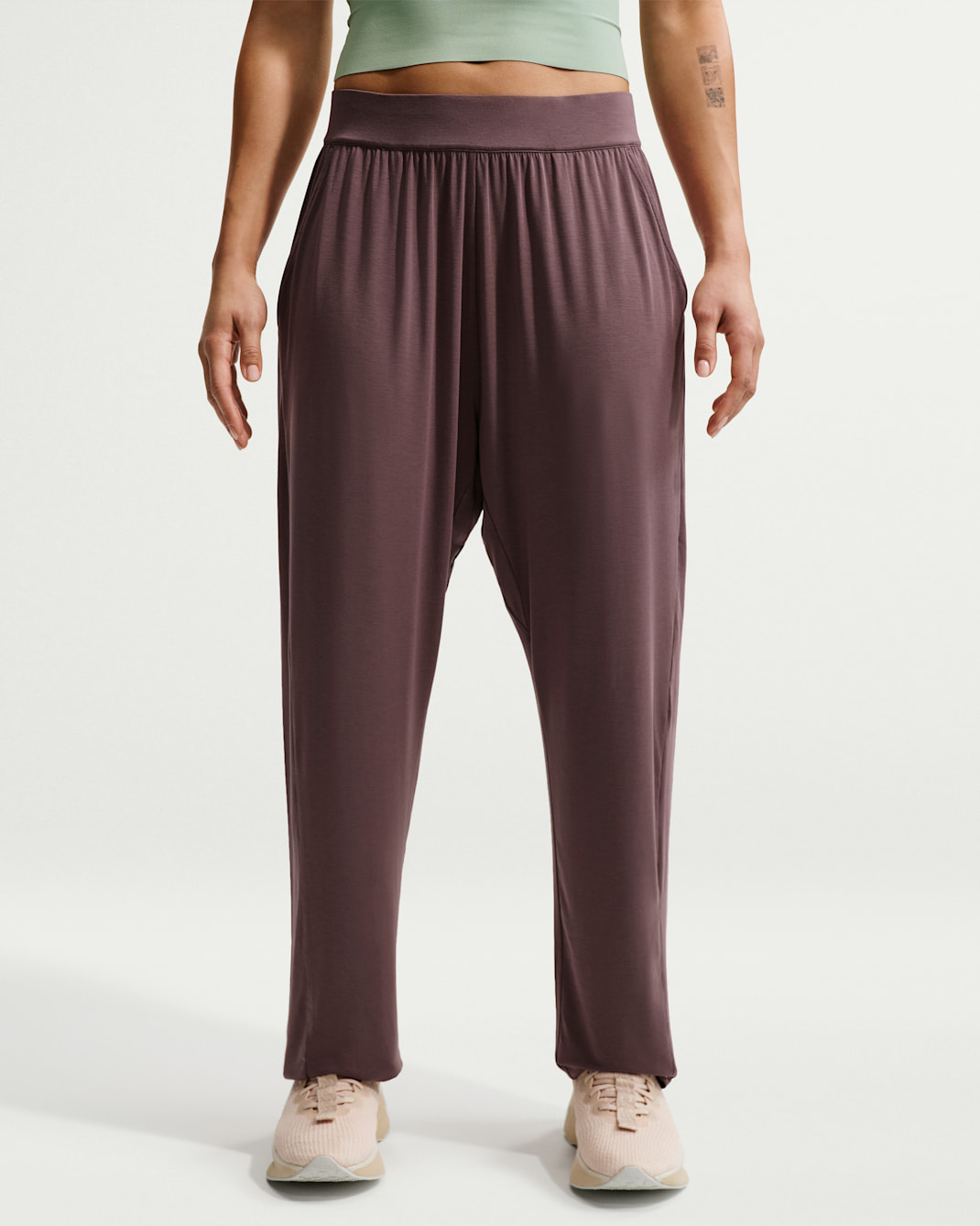 Nike Zenvy Women's Loose Mid-Rise Pants