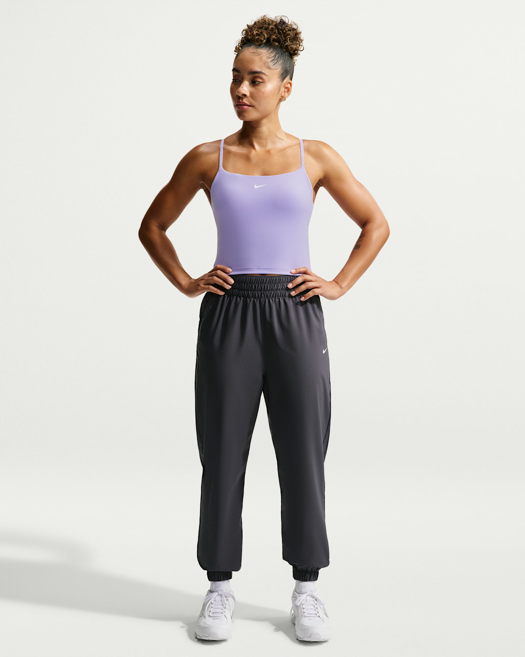 Nike One Women's Dri-FIT High-Waisted 7/8 Joggers - Gridiron/White