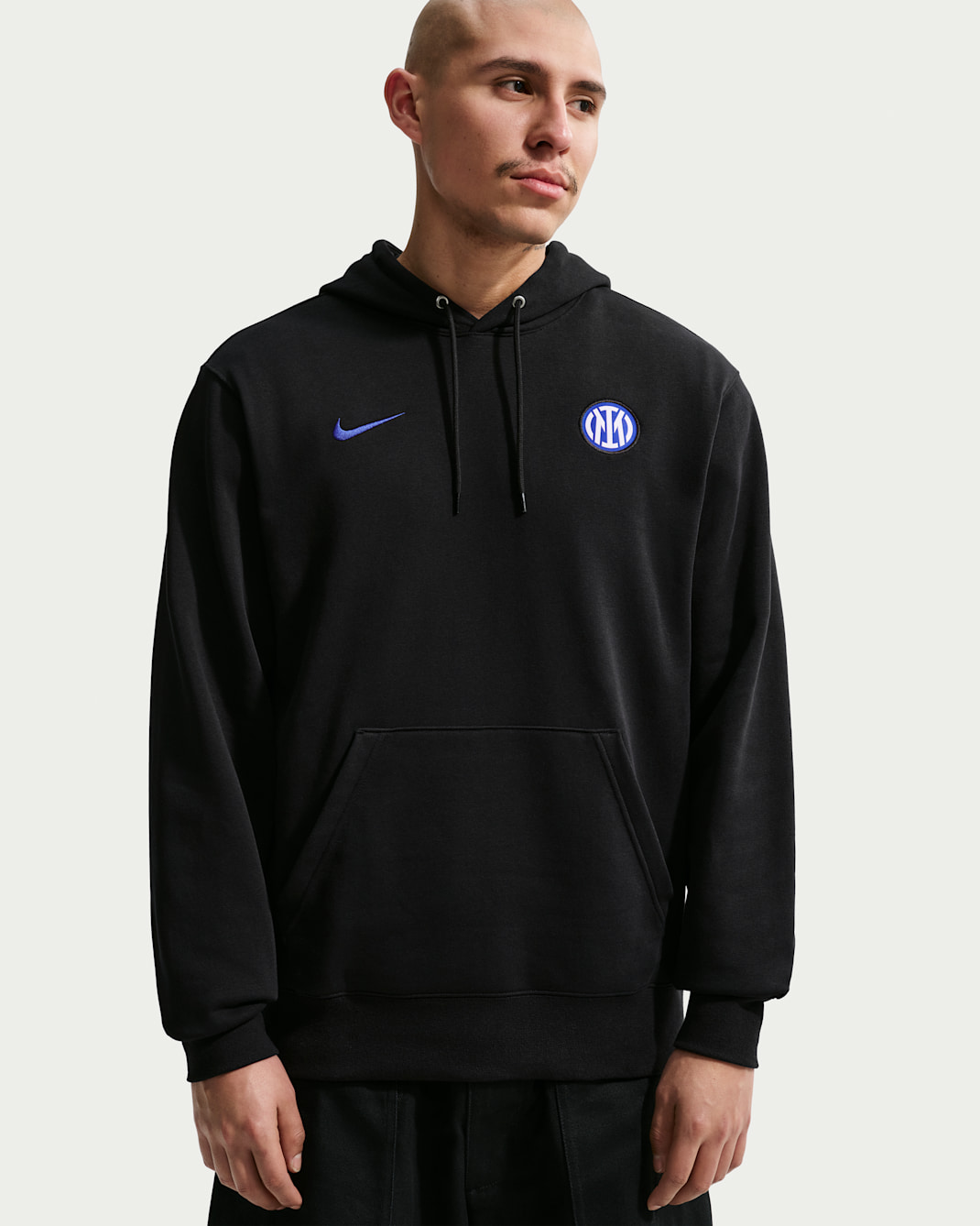 Inter Milan Club Men's Nike Soccer French Terry Pullover Hoodie - Black/Lyon Blue