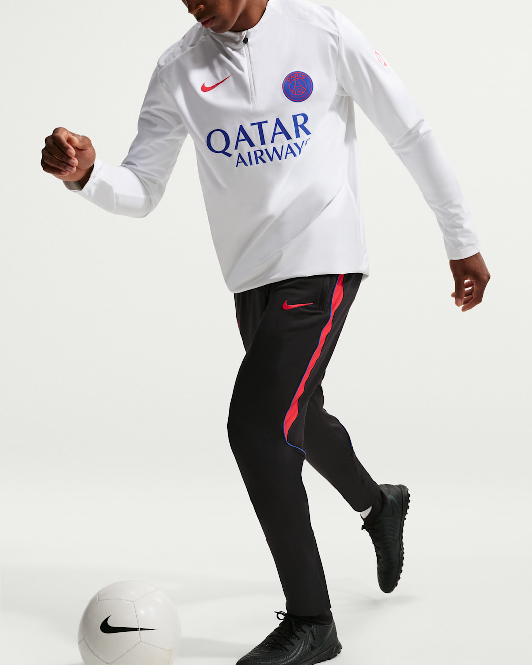 Paris Saint-Germain Strike Men's Nike Dri-FIT Soccer Knit Pants