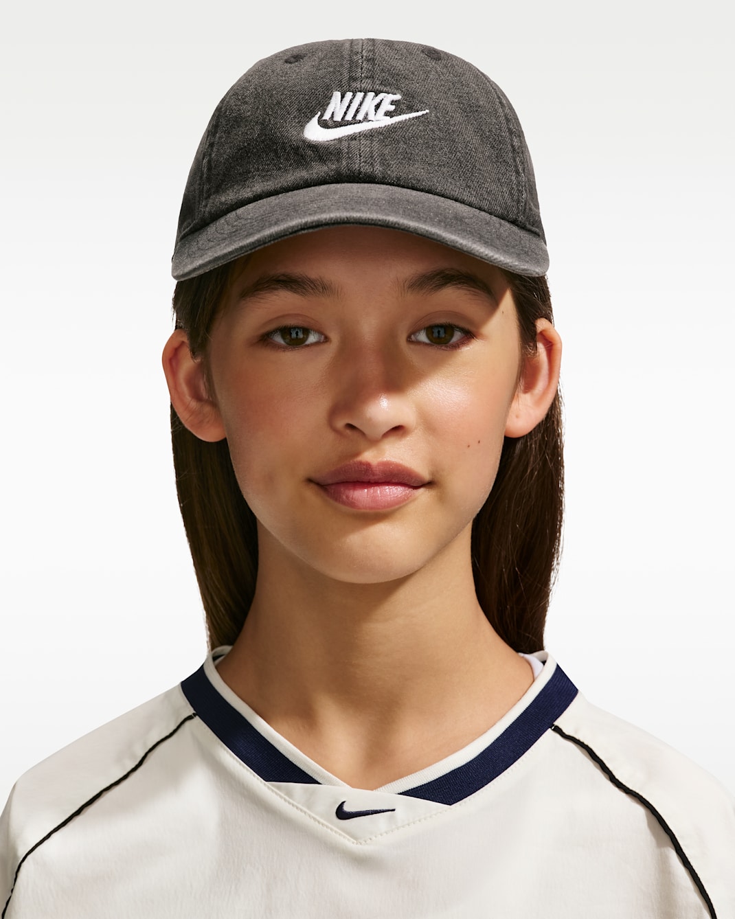 Nike Club Kids' Unstructured Denim Cap - Black/White