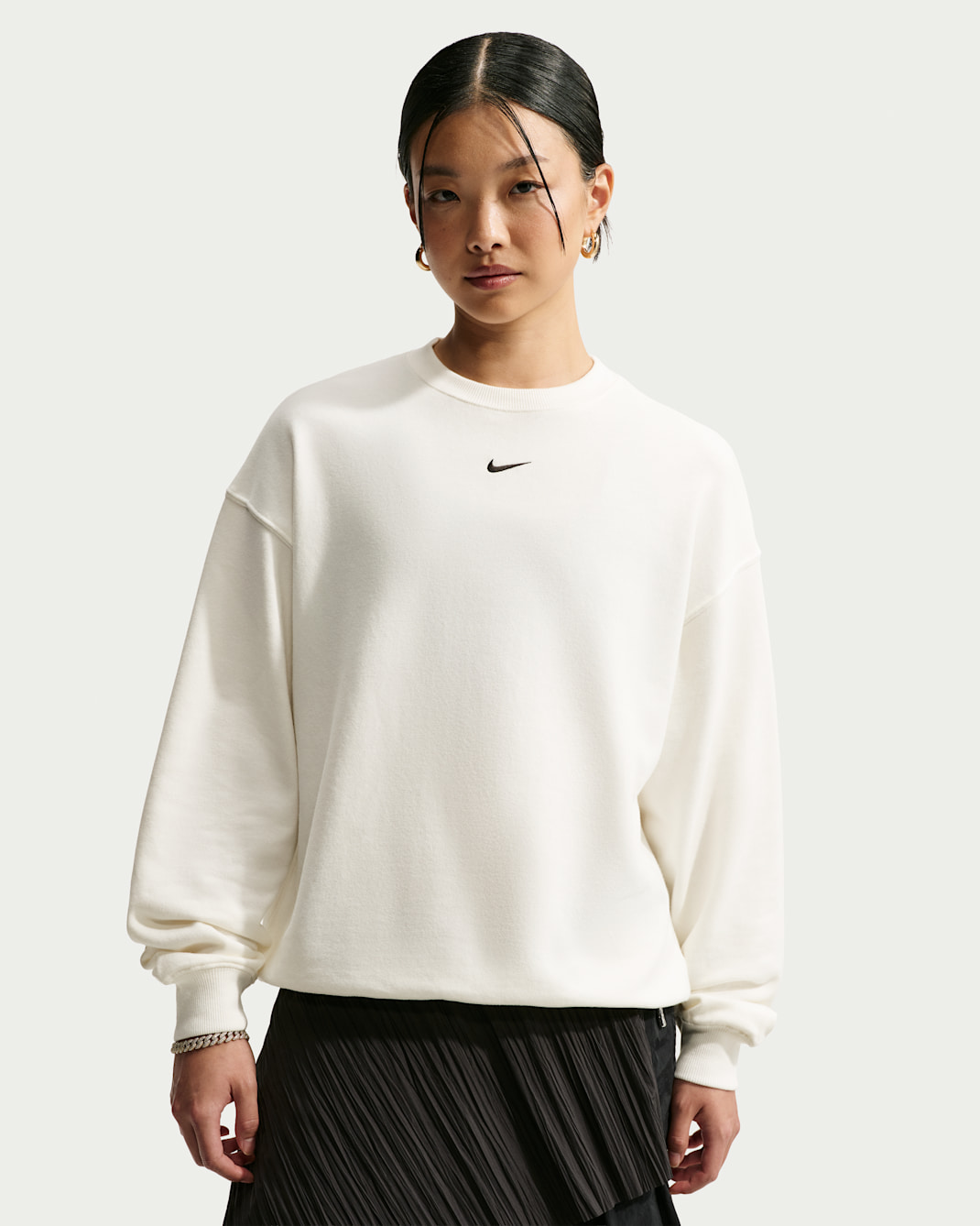 Nike Studio Fleece Lightweight Women's Oversized Crew-Neck Sweatshirt - Sail/Black