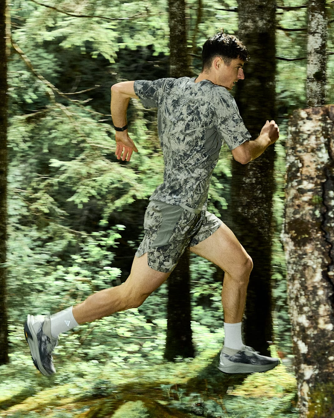 ACG Solar Chase "Chamo Camo"  Men's Dri-FIT ADV Trail Running Top