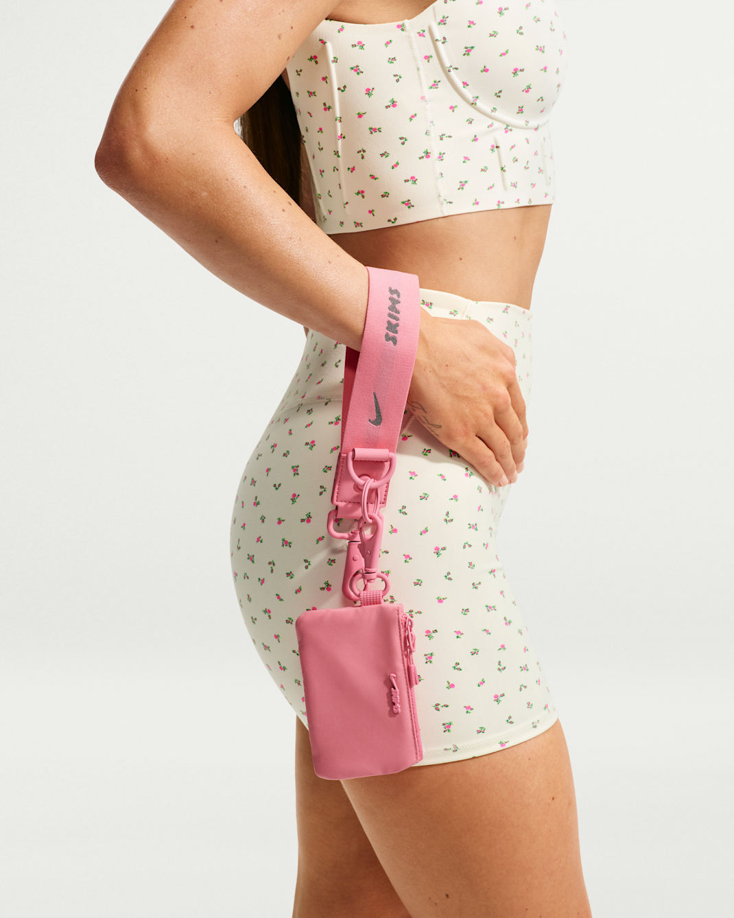 NikeSKIMS Clippable Pouch - NSKM Light Flamingo/NSKM Light Flamingo