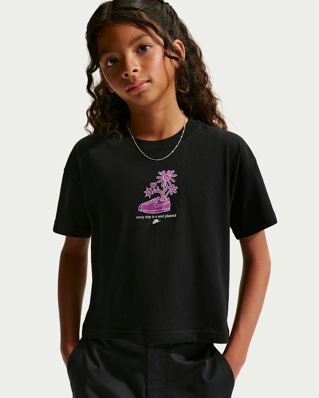 Nike Sportswear Big Kids' (Girls') Boxy T-Shirt - Black