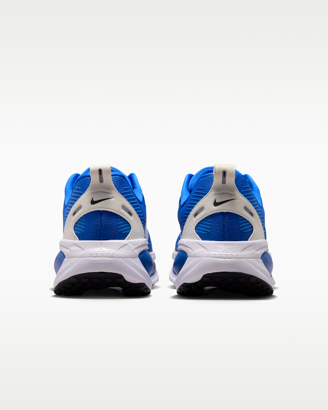 Nike College Vomero 18 (Kentucky) Men's Road Running Shoes