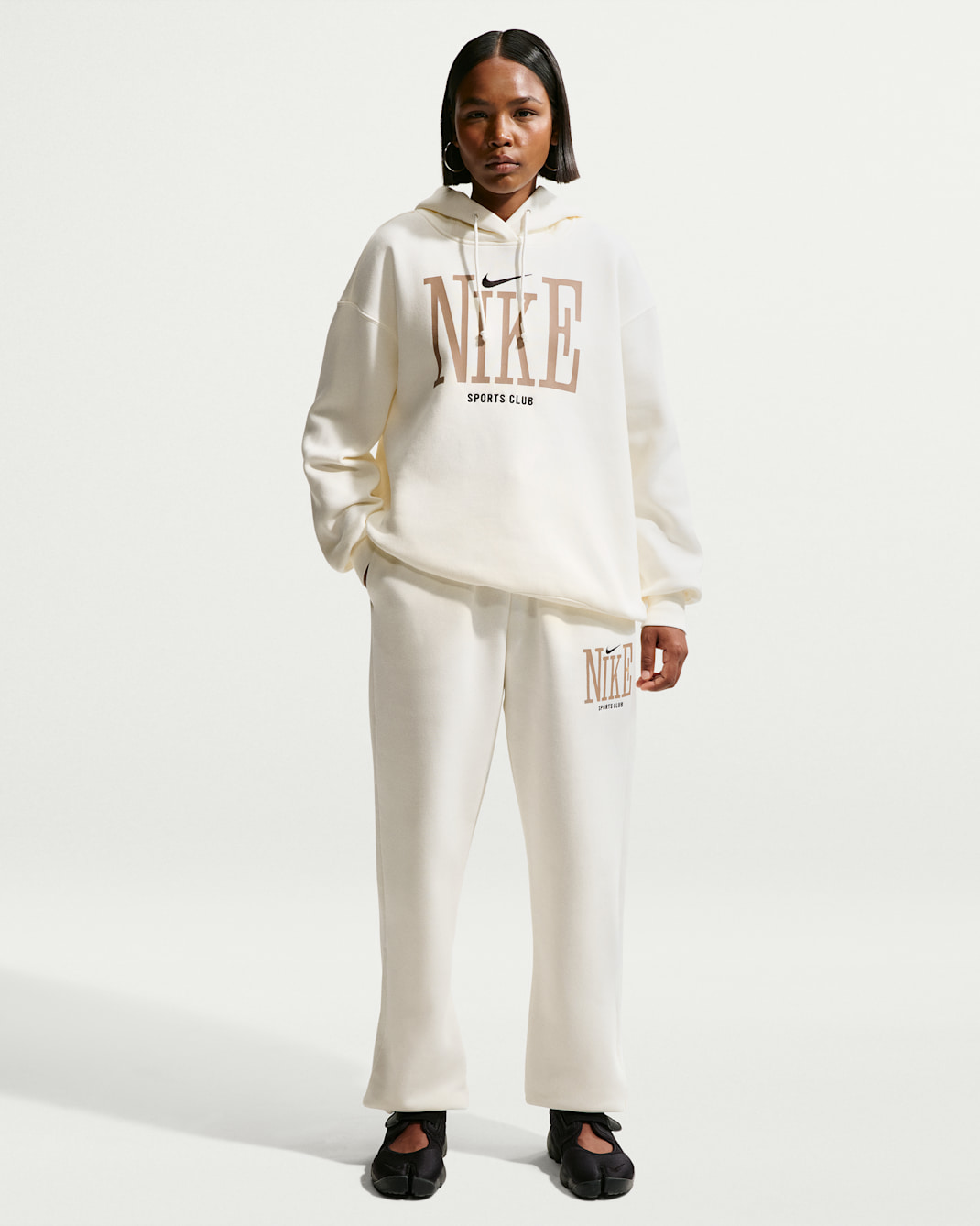 Γυναικείο ψηλόμεσο παντελόνι φόρμας σε φαρδιά γραμμή Nike Sportswear Phoenix Fleece - Sail/Μαύρο