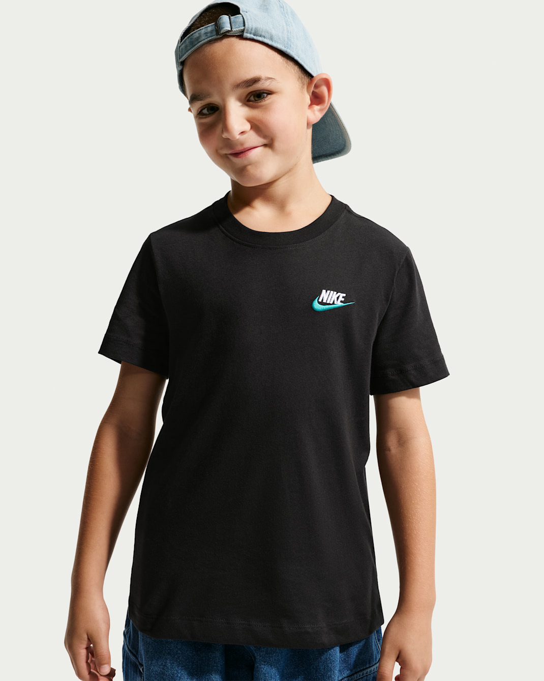Nike Sportswear Older Kids' T-Shirt - Black/White/Energy