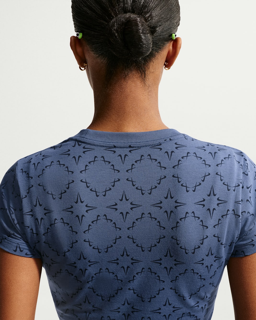 Nike Sportswear Chill Knit Women's Slim Cropped T-Shirt