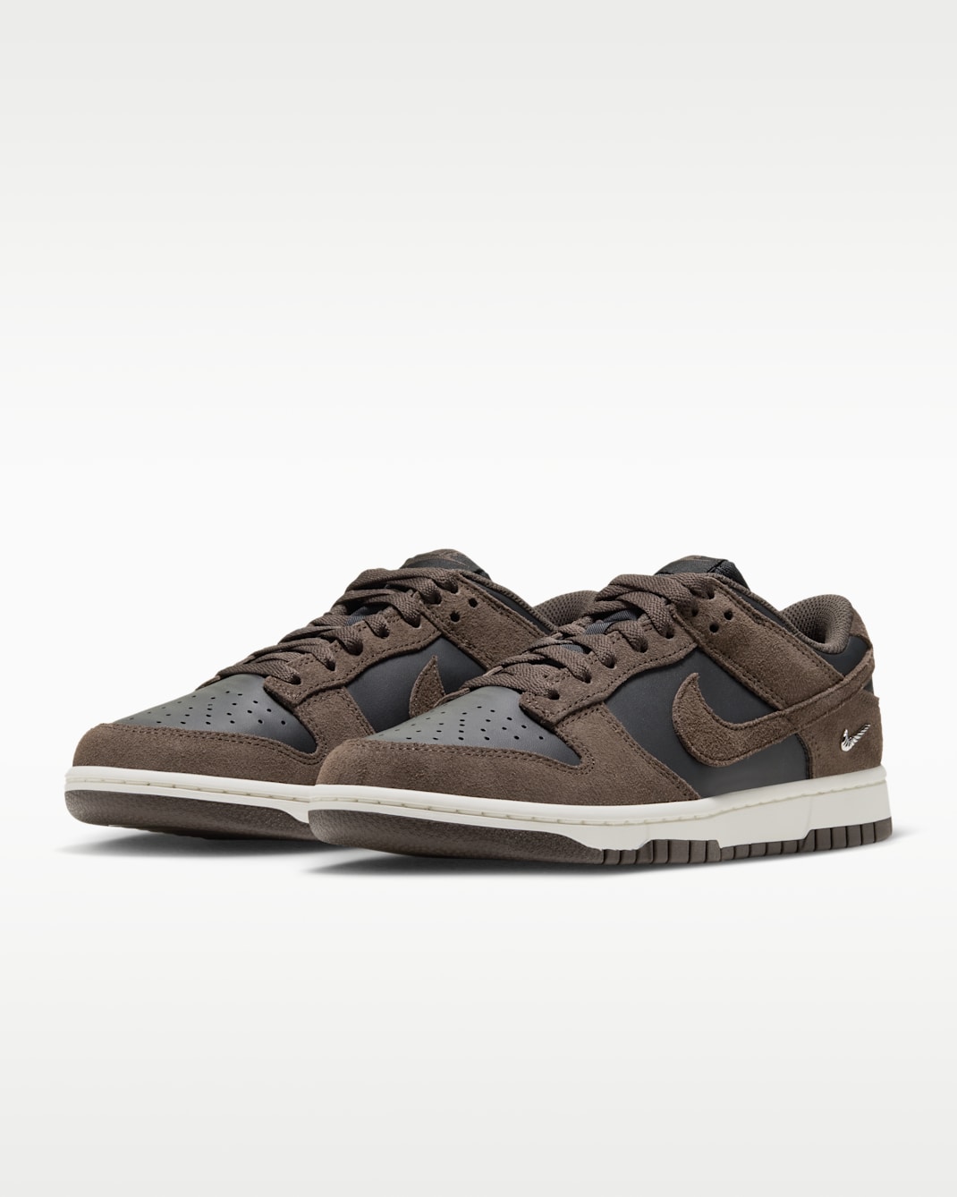 Nike Dunk Low Suede Women's Shoes
