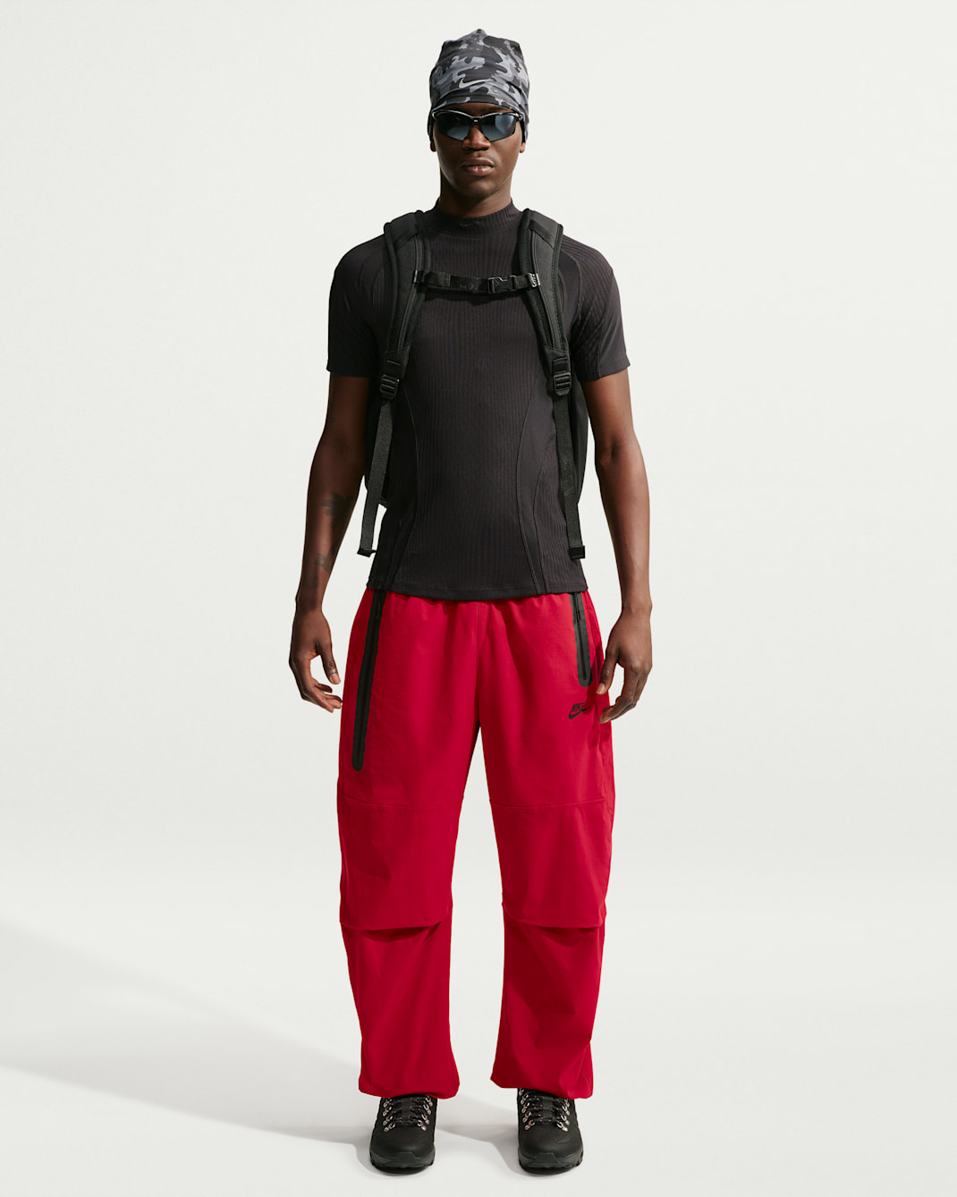 Pants de tejido Woven Dri-FIT para hombre Nike Tech - Rojo duro/Rojo duro/Negro