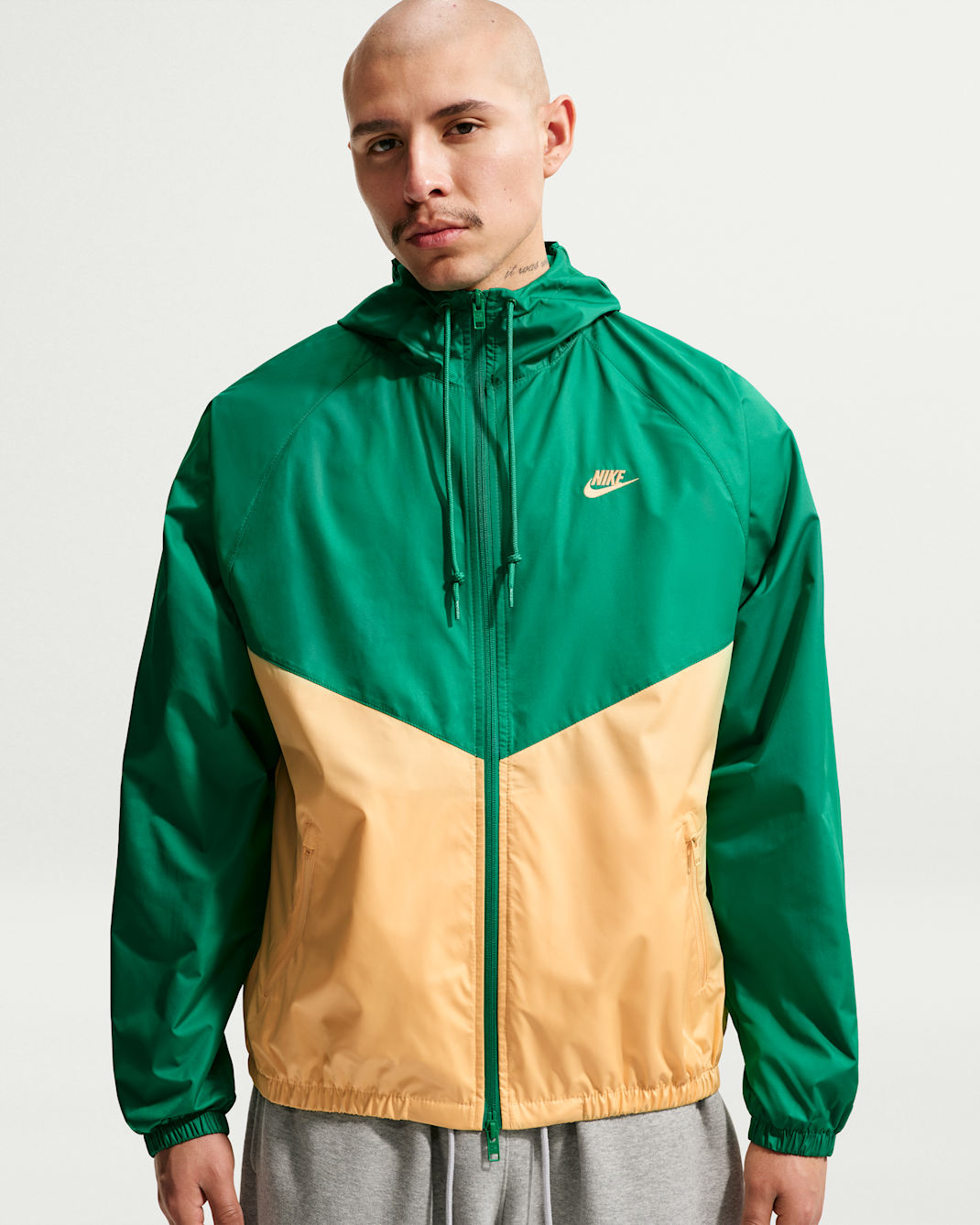 Nike Windrunner Men's Lined Jacket - Malachite/Topaz Gold/Topaz Gold