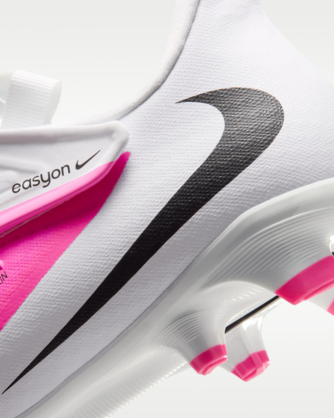 Nike Phantom 6 Low Academy EasyOn Multi-Ground Soccer Cleats