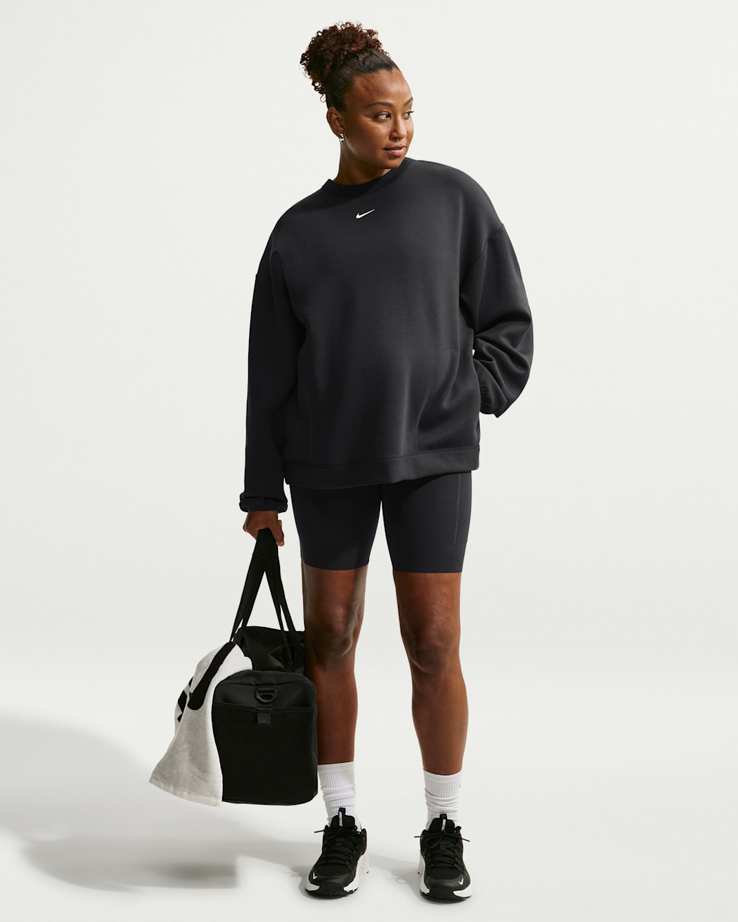 Nike (M) Studio Fleece Sport Women's Dri-FIT Oversized Crew-Neck Sweatshirt (Maternity)