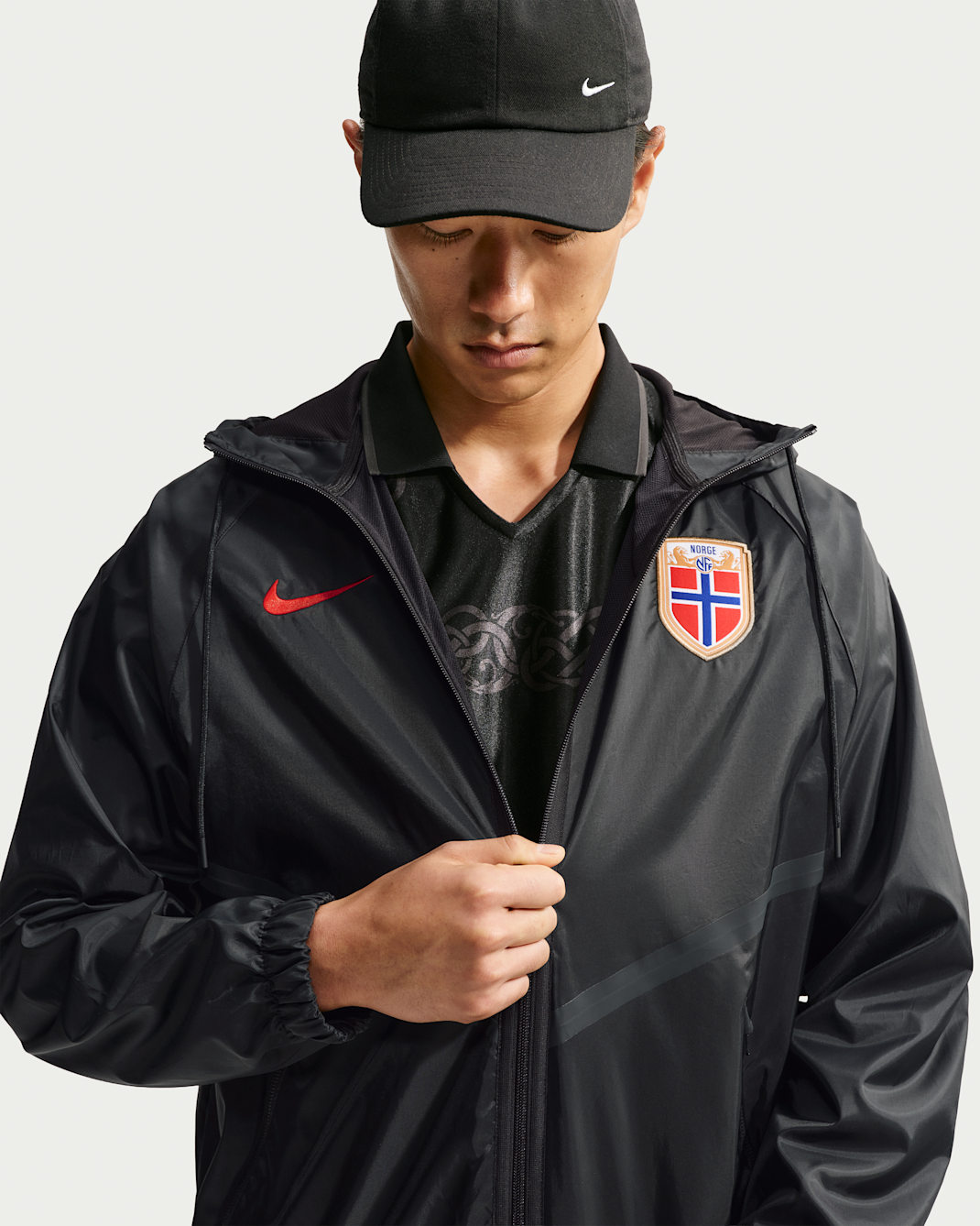 Norway Men's Nike Dri-FIT Football Anthem Jacket - Black/Black/Chile Red