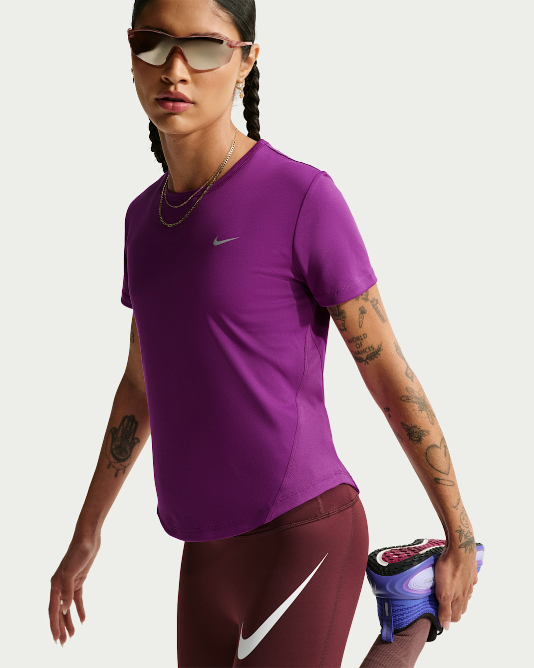 Dámské běžecké tričko Dri-FIT Nike Tempo s krátkým rukávem - Bold Berry