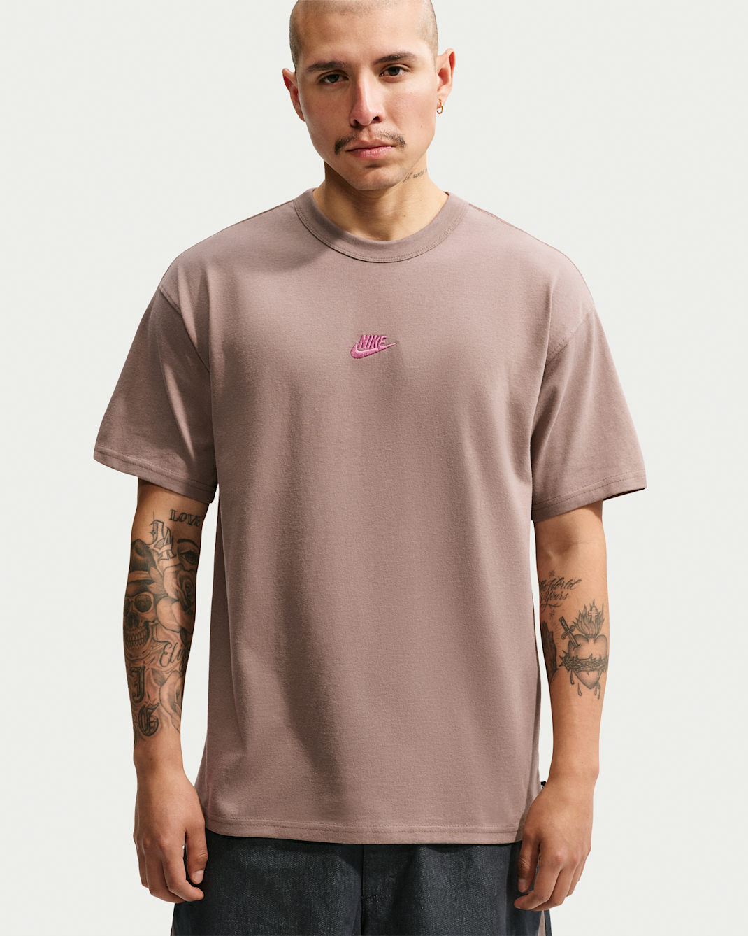 T-shirt Nike Sportswear Premium Essentials – Uomo - Mink Brown