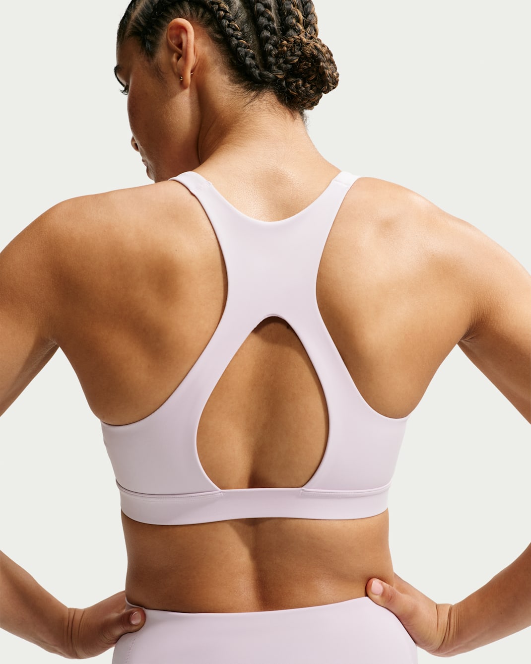 Bra deportivo Nike Universa con almohadilla de media sujeción para mujer - Lila desteñido/Ola amatista/Rosa amanecer