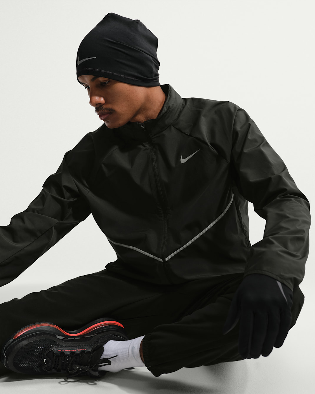 Nike Miler Men's Repel UV Protection Running Jacket