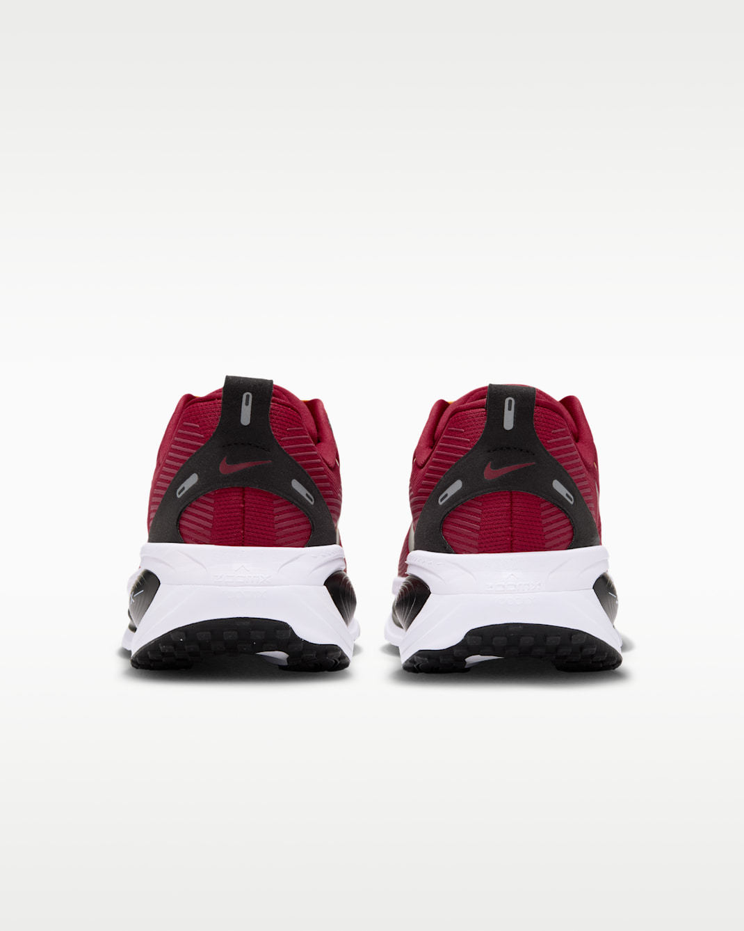 Nike Vomero 18 (Arizona Cardinals) Men's NFL Road Running Shoes