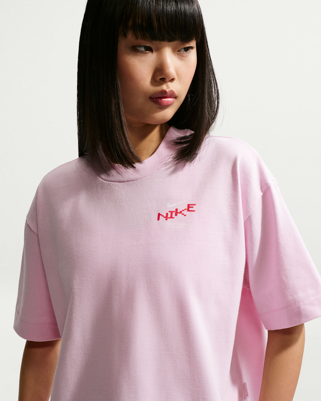 Nike Sportswear Women's Oversized Mid-Cropped T-Shirt - Pink Foam