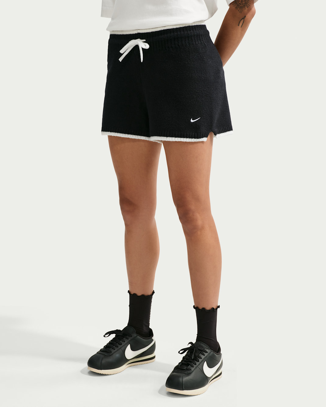 Nike Sportswear Chill Knit Women's Mid-Rise Shorts