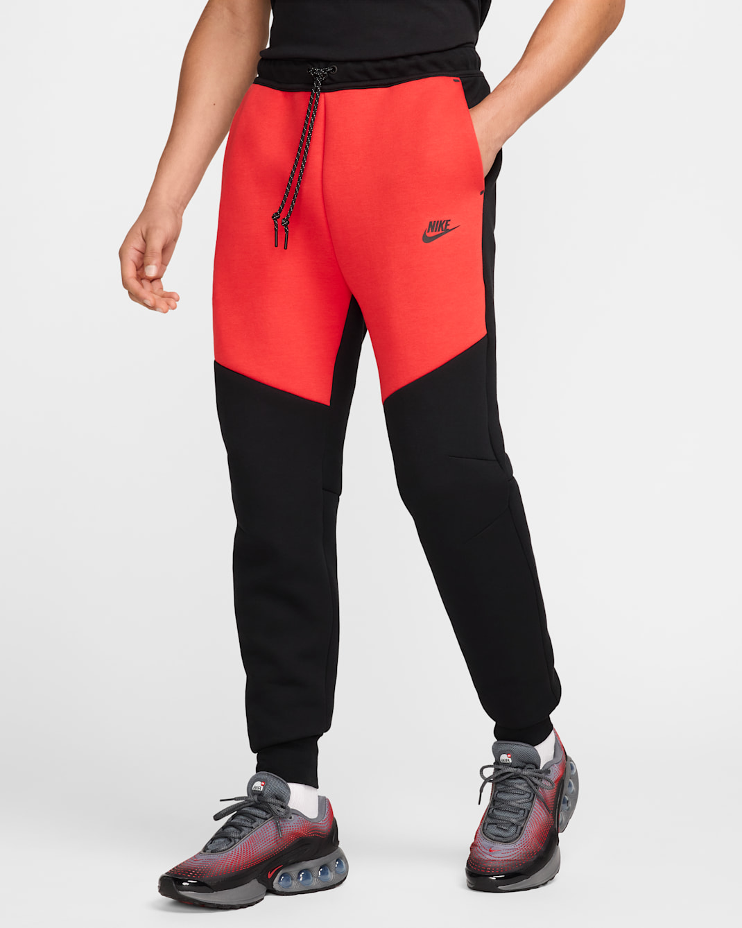 Joggers de tejido Fleece para hombre Nike Tech - Carmesí claro/Negro/Negro
