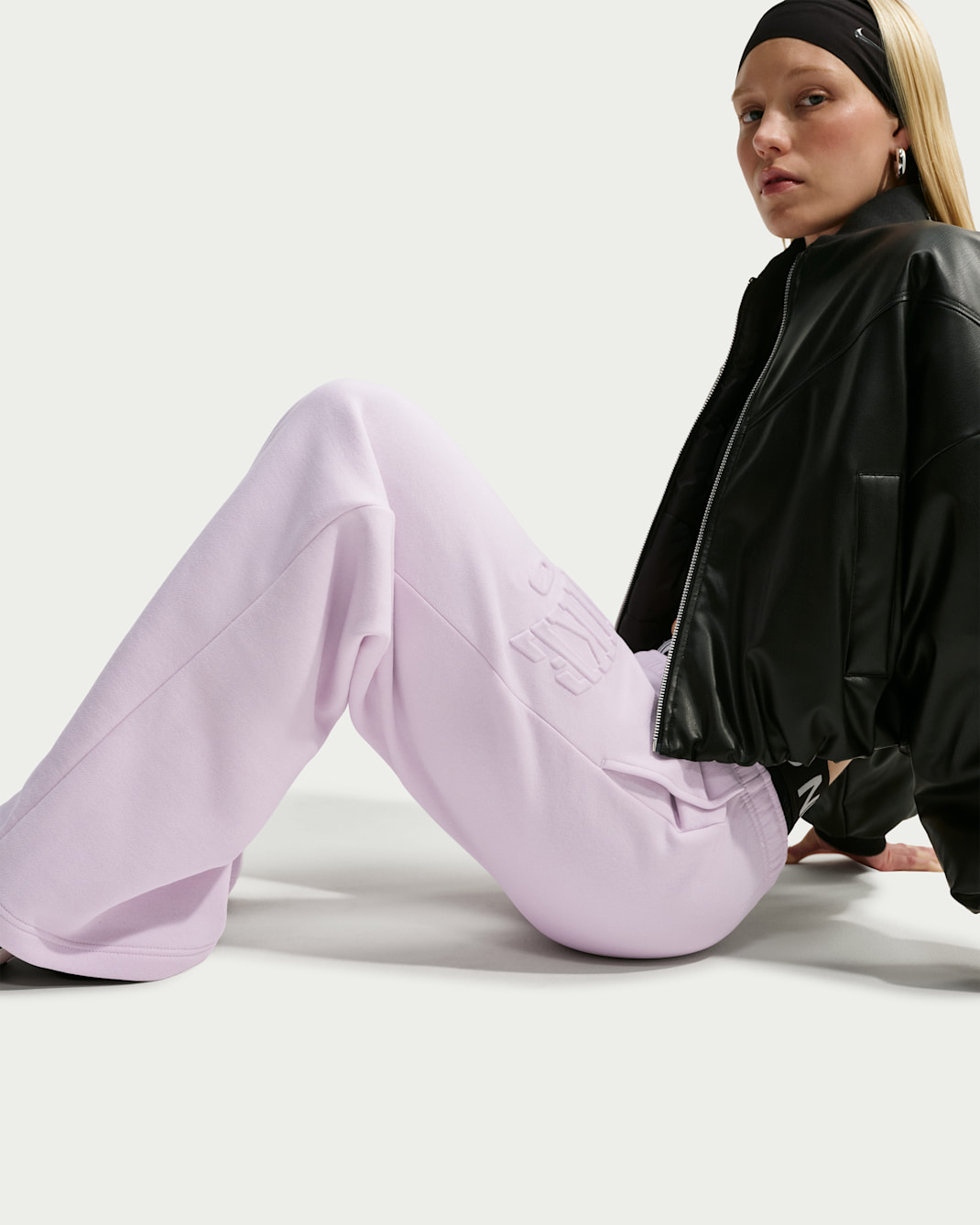 Nike Studio Fleece Medium Weight Women's Mid-Rise Wide-Leg Pants