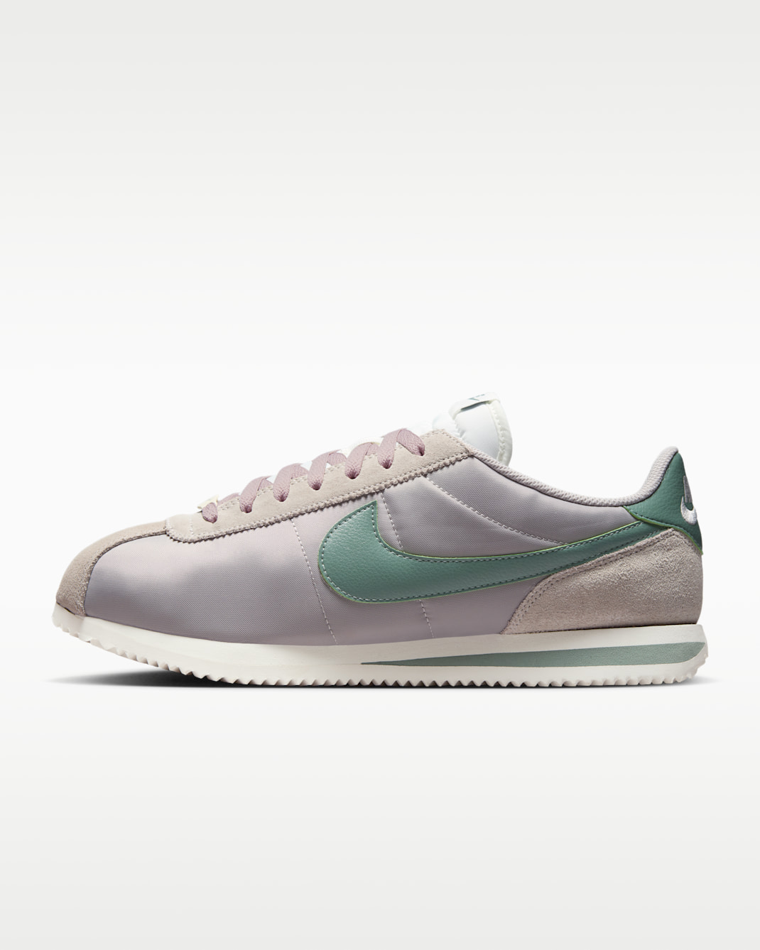 Tenis para hombre Nike Cortez Textile - Gris universitario/Vela/Verde arcilla