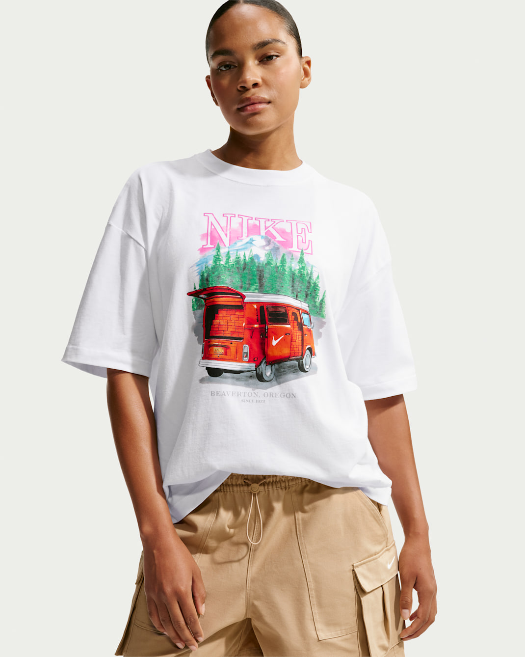 Nike Sportswear Classic Women's Oversized T-Shirt - White