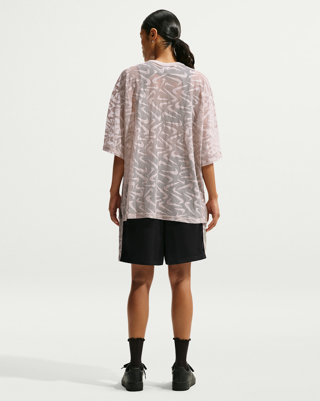 Nike Sportswear Chill Lace Women's Loose Mid-Rise Shorts