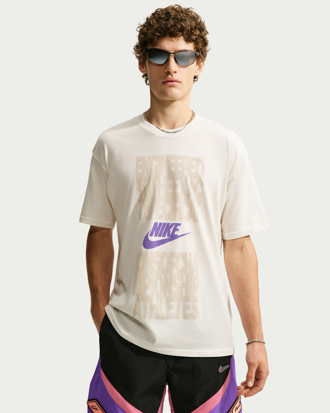 Nike Sportswear Men's T-Shirt - Sail