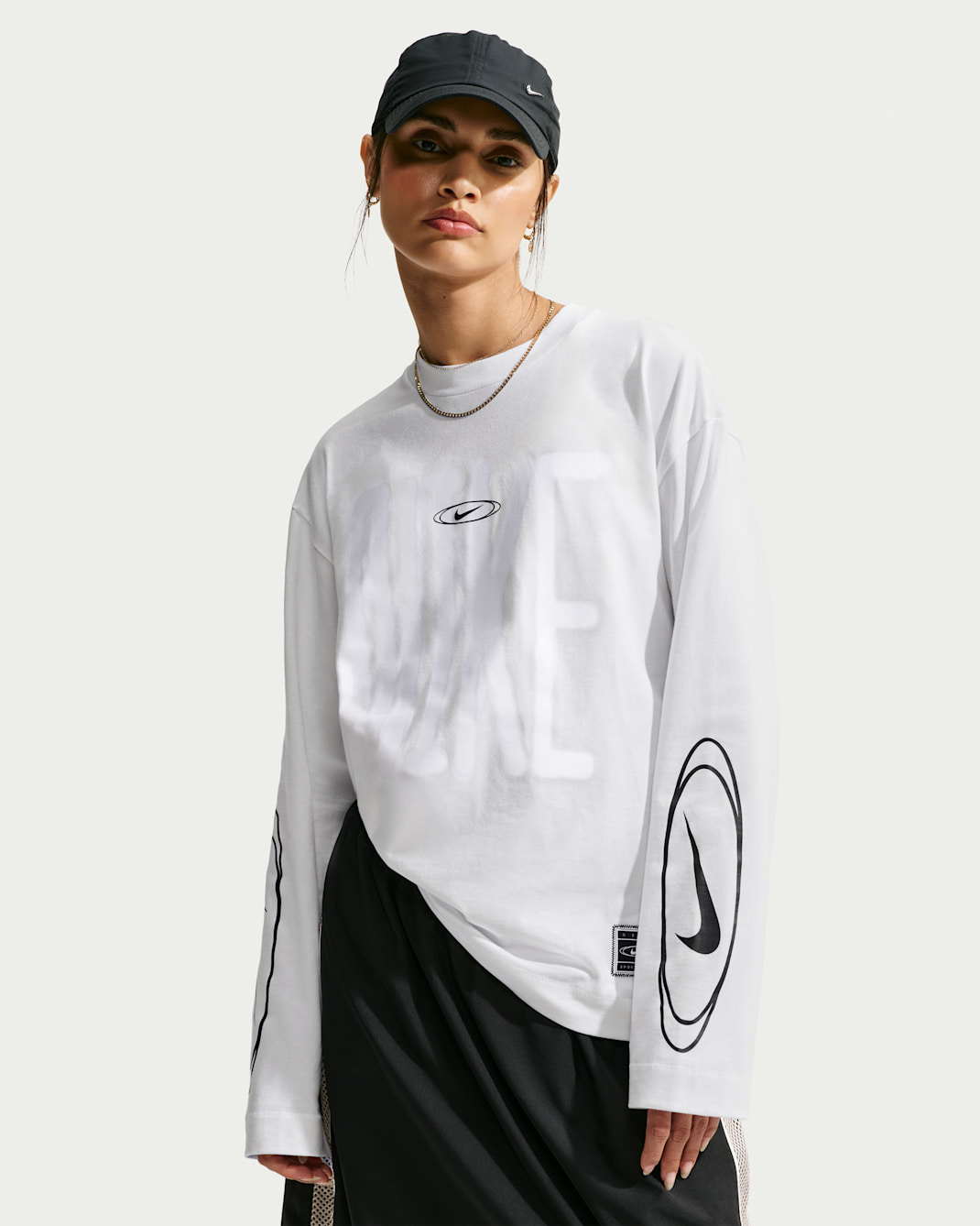 Nike Sportswear Women's Oversized Long-Sleeve T-Shirt - White