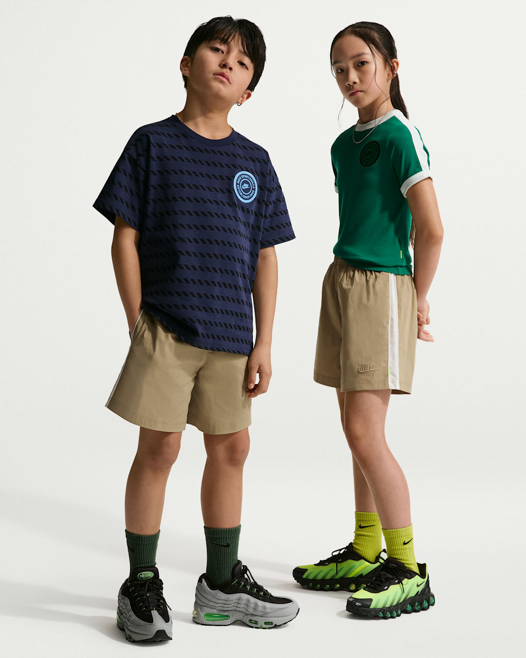 Nike Sportswear Older Kids' Woven Shorts - Parachute Beige/White/Soft Pearl/Parachute Beige