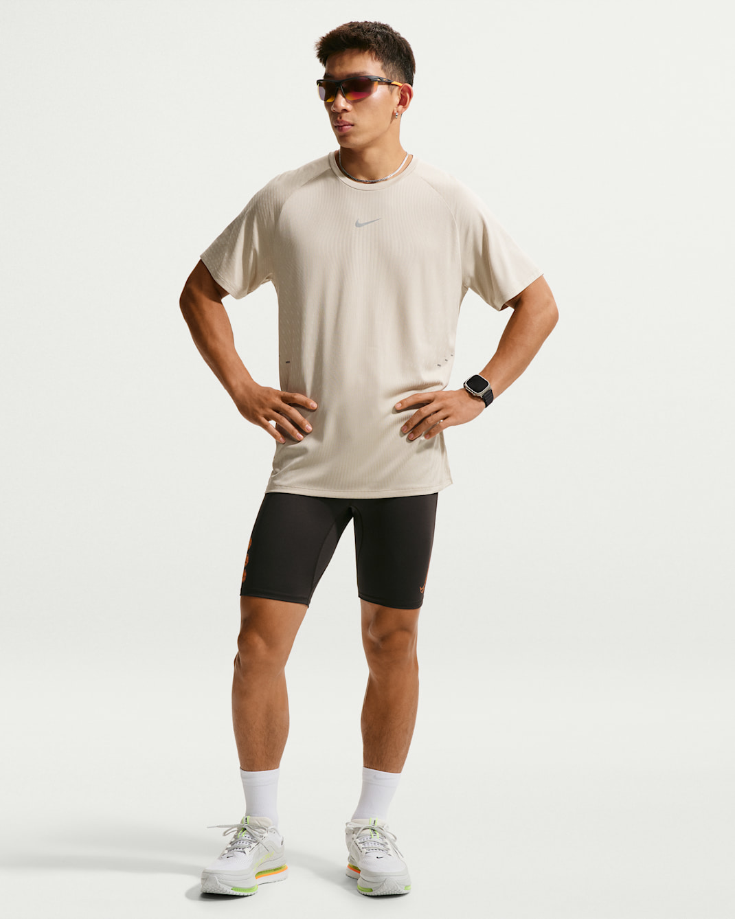 กางเกงวิ่งรัดรูปความยาว 1/2 ส่วนผู้ชายมีซับใน Dri-FIT Nike Fast - Tar