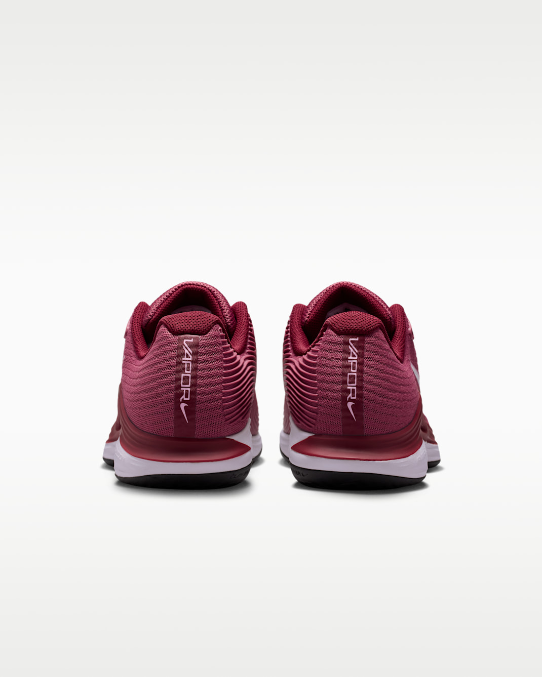 Nike Vapor 12 Women's Clay Court Tennis Shoes