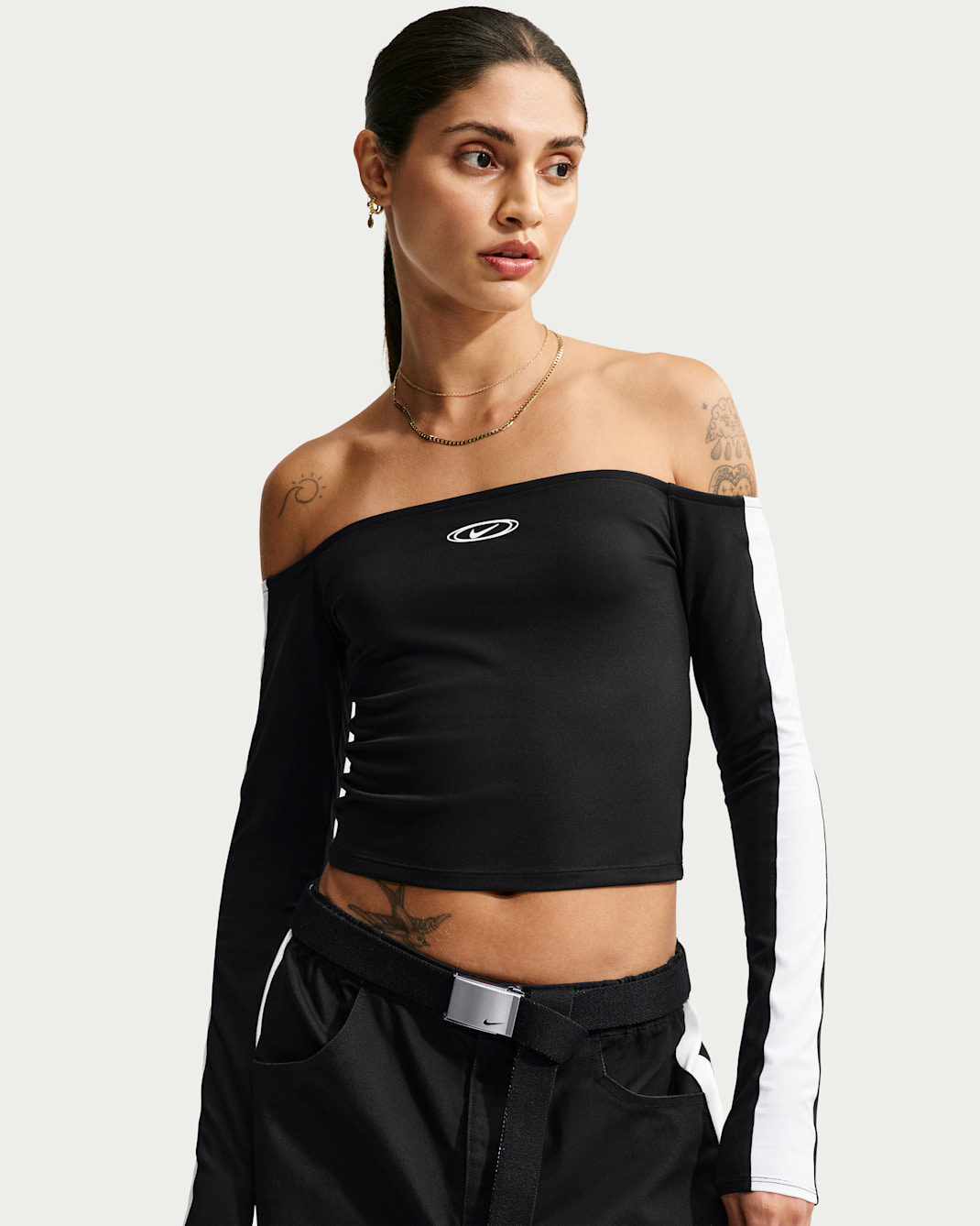 Haut ajusté à manches longues et épaules dénudées Nike Sportswear pour femme - Noir/Blanc/Blanc