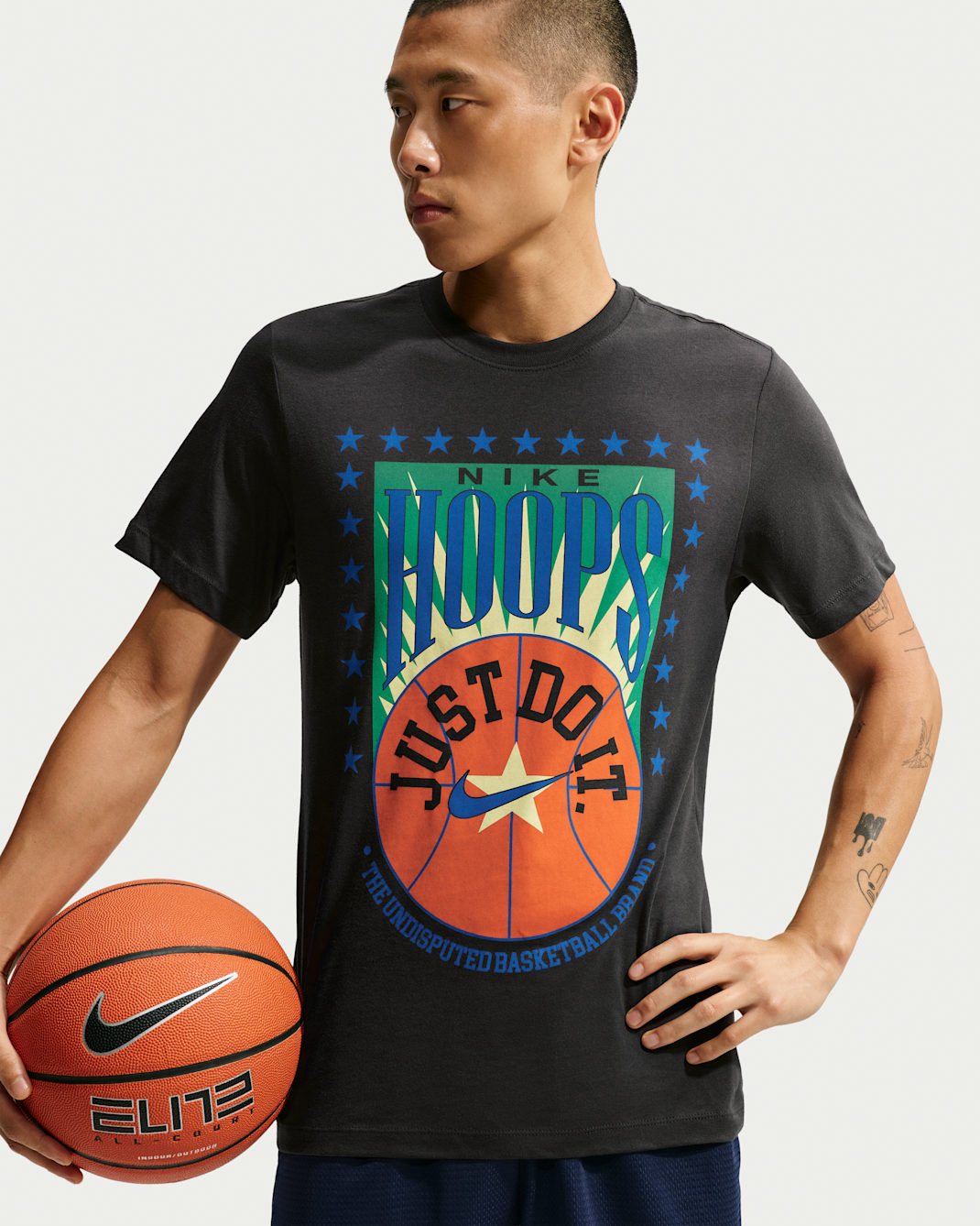 Nike Men's Basketball T-Shirt - Off-Noir