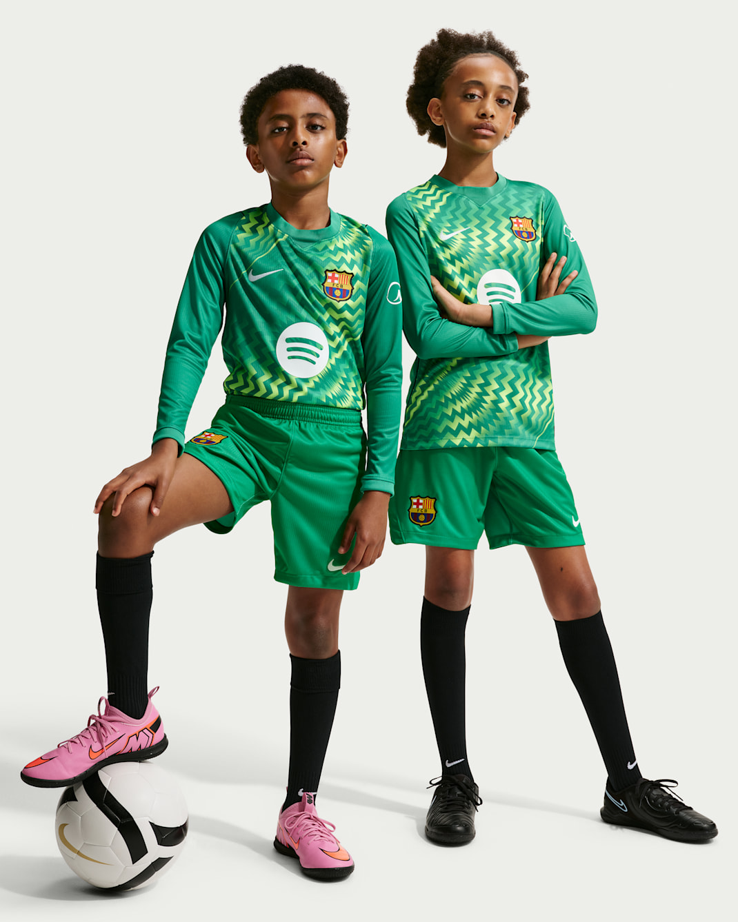 Ποδοσφαιρικό σορτς Nike Dri-FIT Replica τερματοφύλακα Μπαρτσελόνα 2026/27 Stadium για μεγάλα παιδιά - Stadium Green/Μαύρο/Λευκό