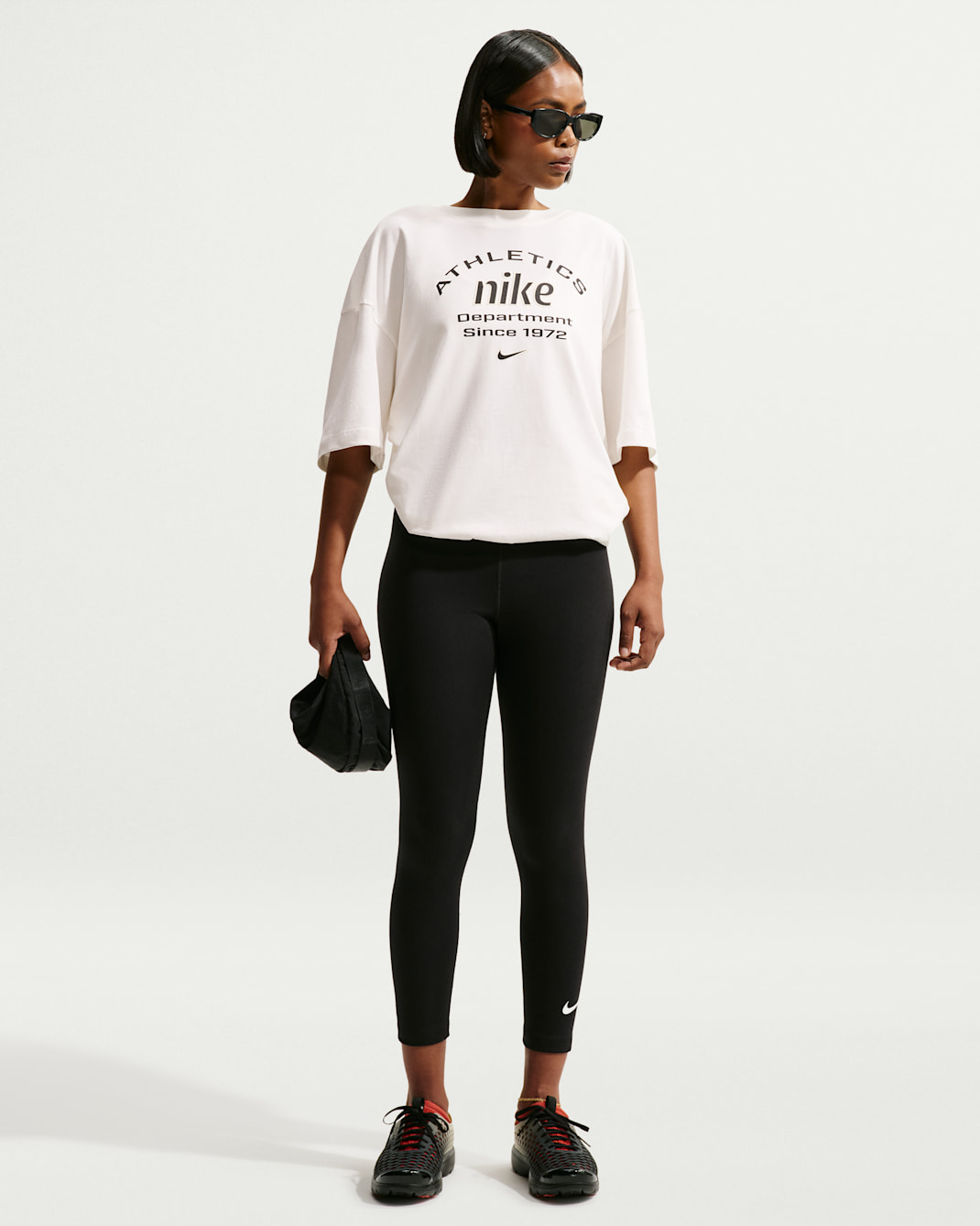Nike Sportswear Classic Women's High-Waisted 7/8 Leggings - Black/White