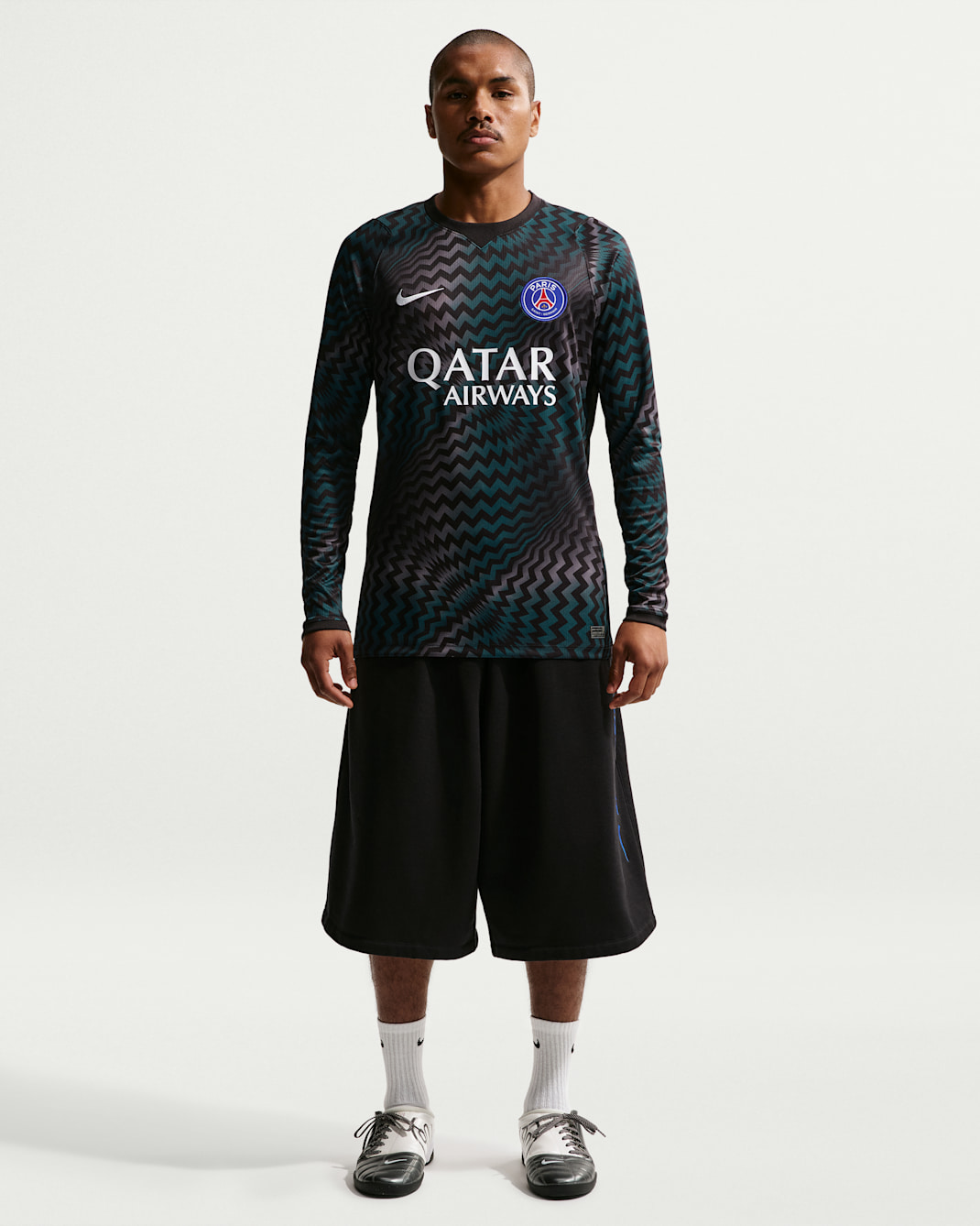 Paris Saint-Germain 2026/27 Stadium Goalkeeper Men's Nike Dri-FIT Soccer Replica Jersey