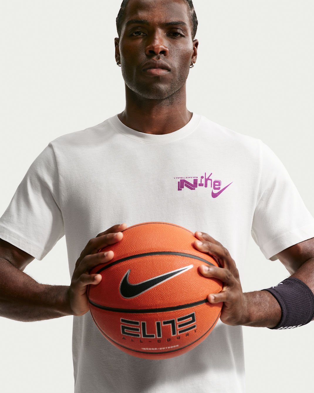 Nike Men's Basketball T-Shirt - Summit White