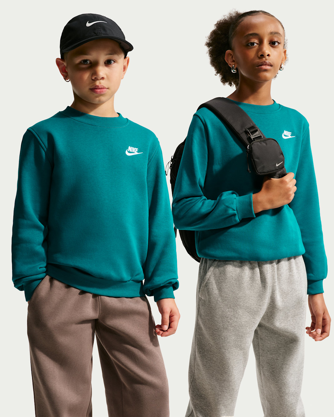 Nike Sportswear Club Fleece Sweatshirt für ältere Kinder - Bright Spruce/Weiß