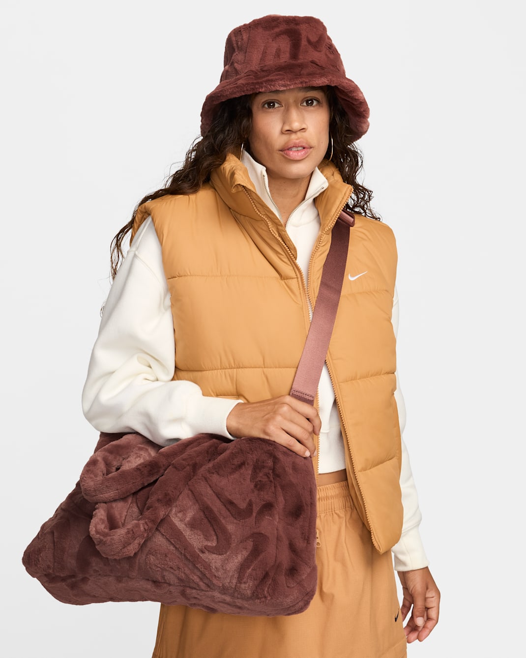 Nike Sportswear 人造毛皮托特包 (10 公升) - Red Sepia/Red Sepia/Metallic Silver