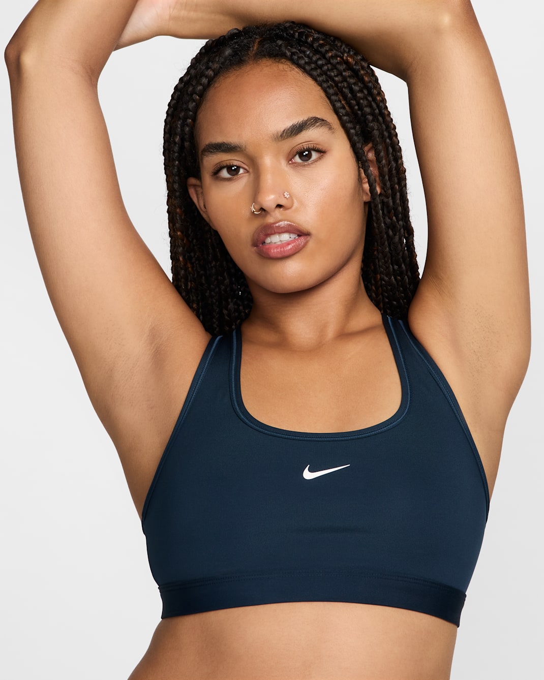 Bra deportivo sin almohadillas para mujer Nike Swoosh Light Support - Azul marino militar/Blanco