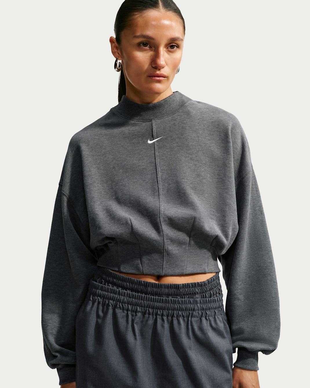 Nike Studio Fleece Lightweight Women's Oversized Cropped Pleated Crew - Charcoal Heather/Sail