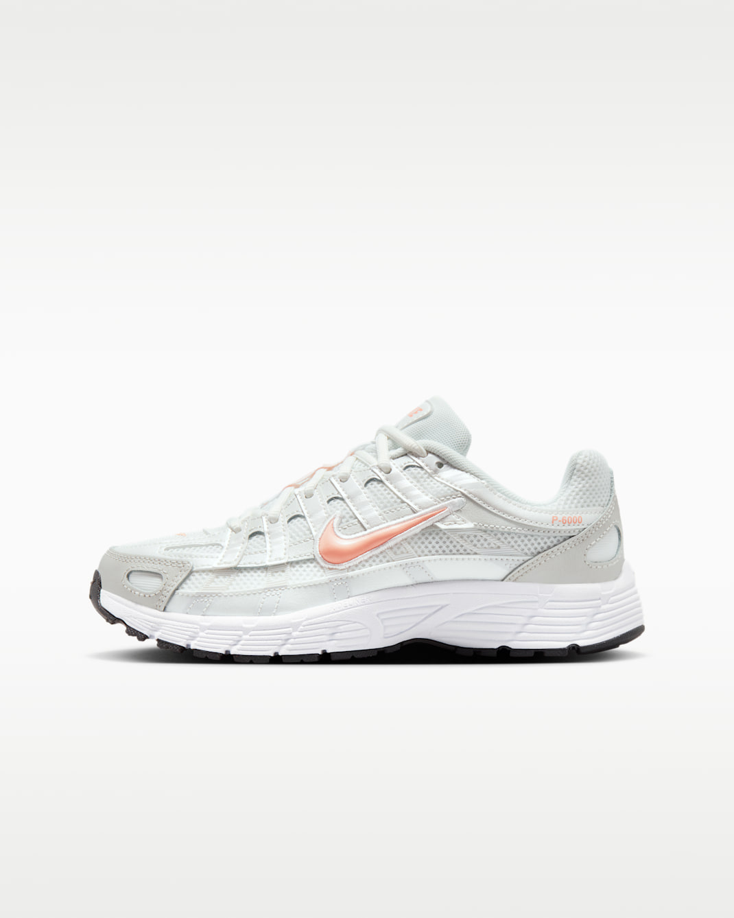 Nike P-6000 大童鞋款 - Summit White/Metallic Summit White/黑色/Apricot Agate